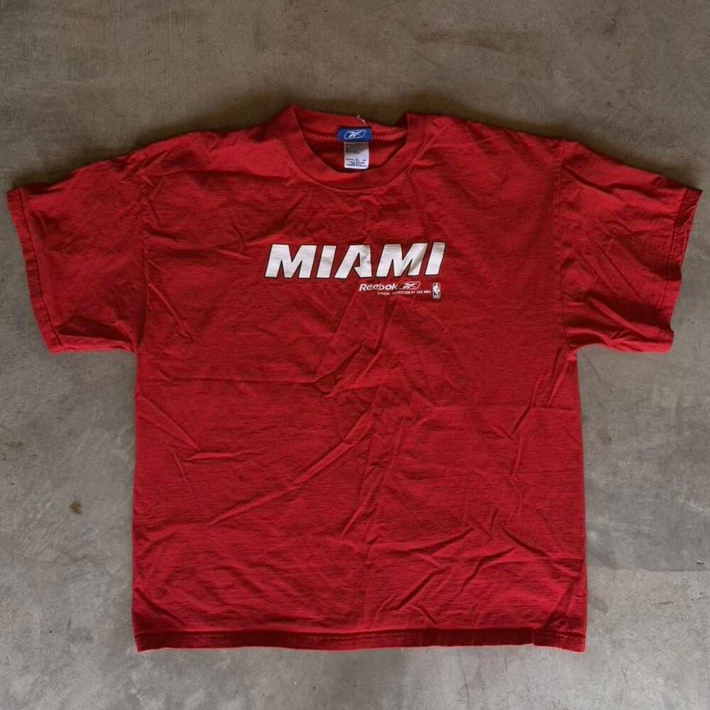 Reebok Men's Red T-shirt